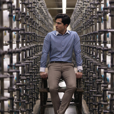 Camisa Riscas com Contraste Punhos e Colarinho Regular